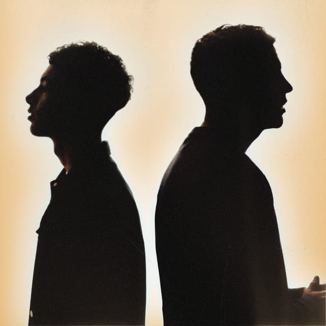 Går Alene (feat. Thor Farlov)