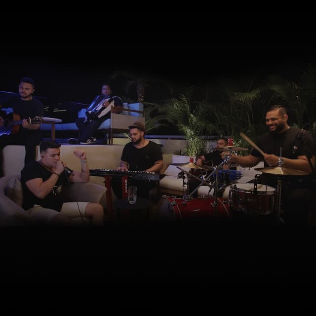 Pouca Roupa / Paraquedas - Ao Vivo