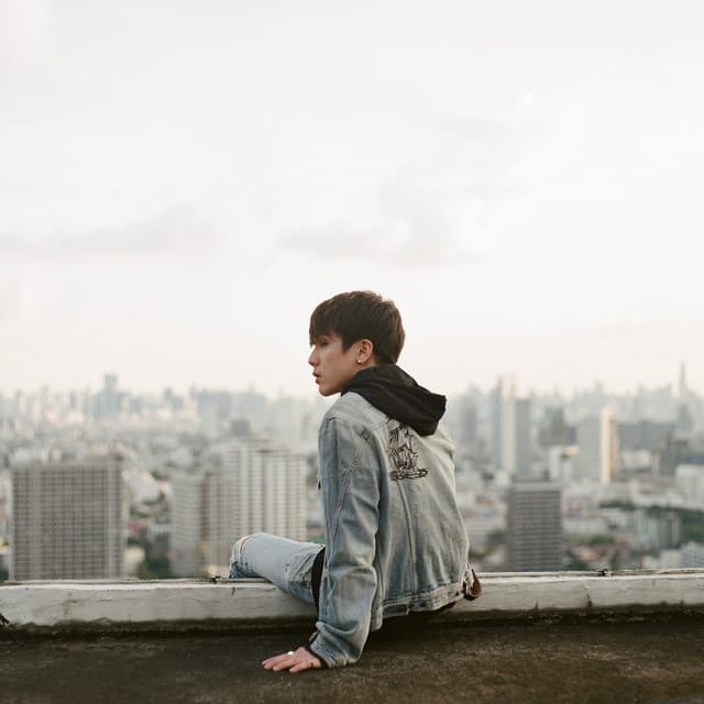 สองใจ (เพลงประกอบภาพยนตร์ วอน(เธอ))