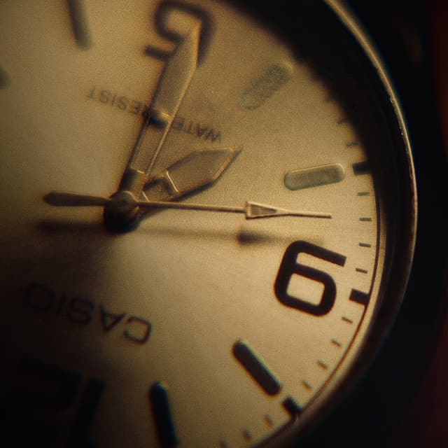 อยากจะกอดเธอนาน ๆ (HAVE A GOOD TIME)